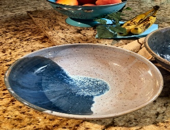  big bowl for stuff or snacks by Lutz Pottery